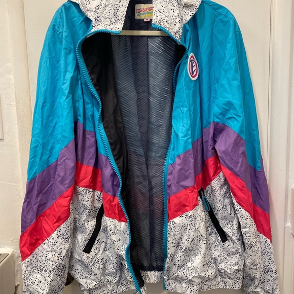 Tipsy Elves Retro Jacket - Picture 3 of 4